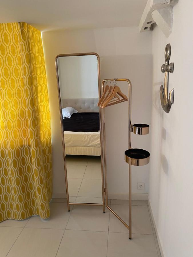 Chambre d’hôtes du Carré des Arts Honfleur Extérieur photo